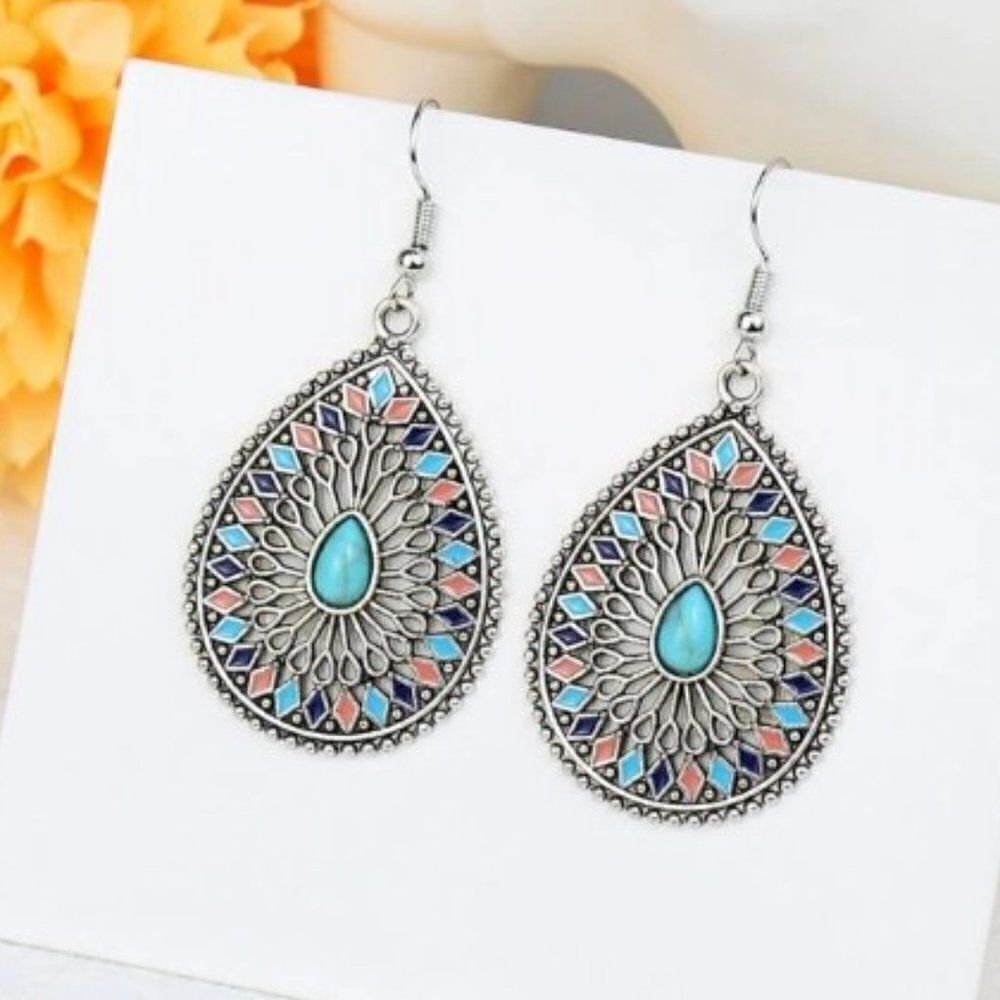 BOHEMIAN WATER DROP HOLLOW OUT DANGLE EARRINGS